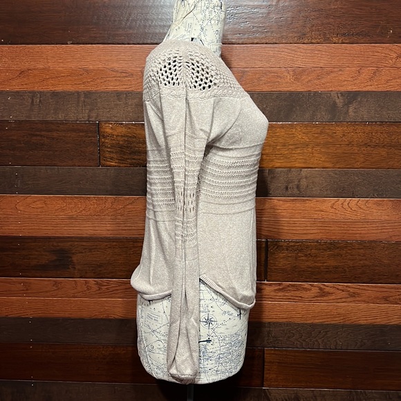 Knox Rose Scoop Neck Long Sleeve Knitted Cream Colored Sweater - Picture 8 of 11